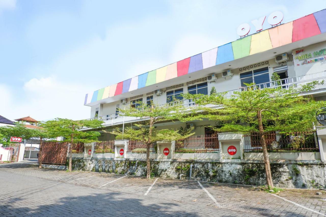 New Mira Hotel Semarang Exteriör bild